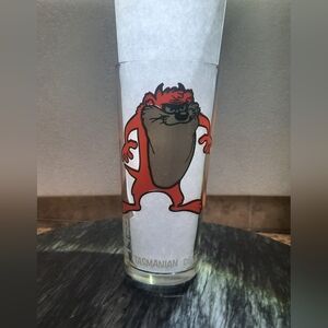 Looney Tunes Collector Glass